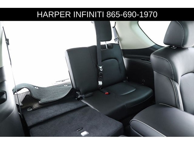2023 INFINITI QX80 LUXE