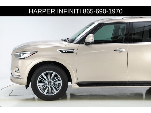 2023 INFINITI QX80 LUXE