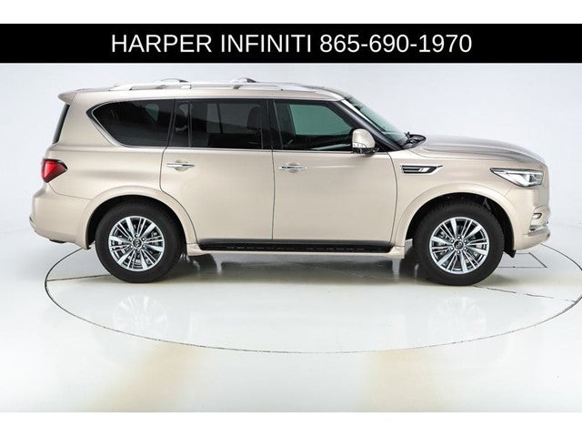 2023 INFINITI QX80 LUXE