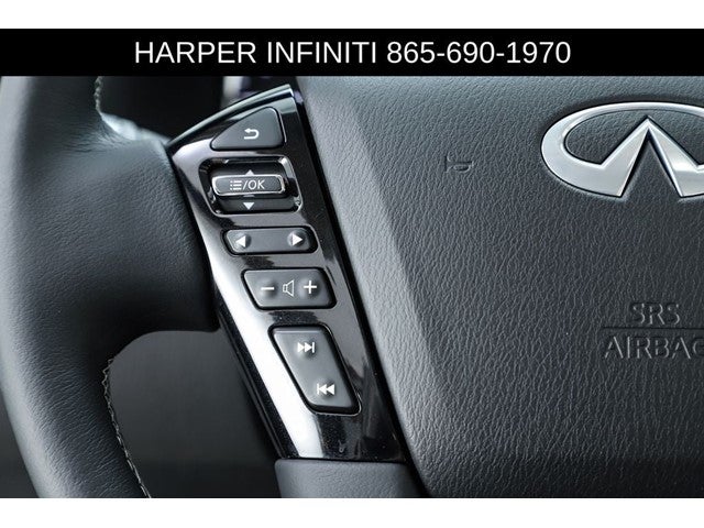 2023 INFINITI QX80 LUXE