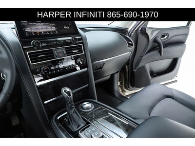 2023 INFINITI QX80 LUXE
