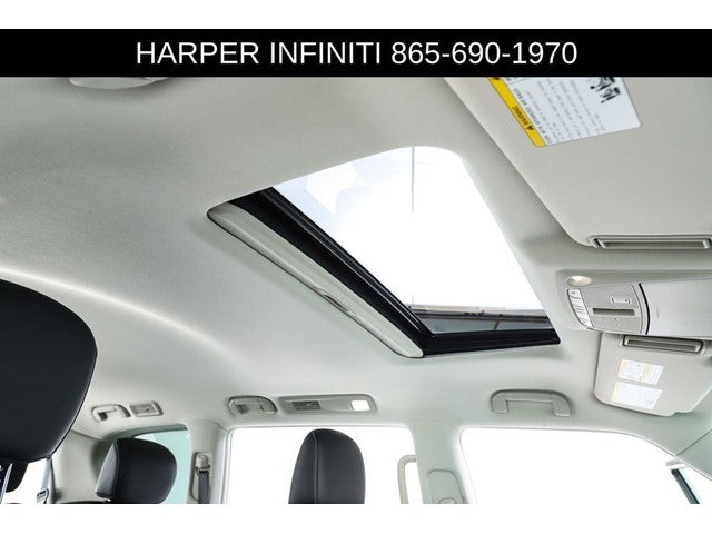 2023 INFINITI QX80 LUXE
