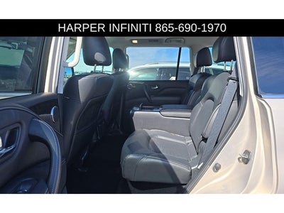 2023 INFINITI QX80 LUXE