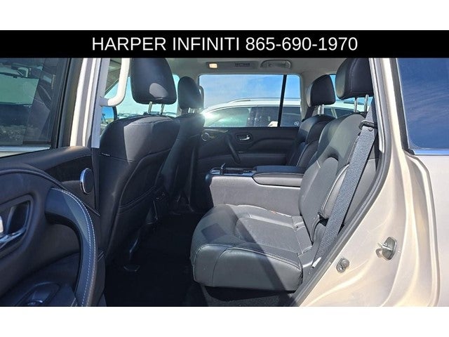 2023 INFINITI QX80 LUXE