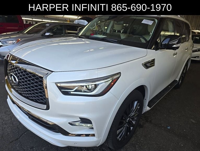 2023 INFINITI QX80 Premium Select