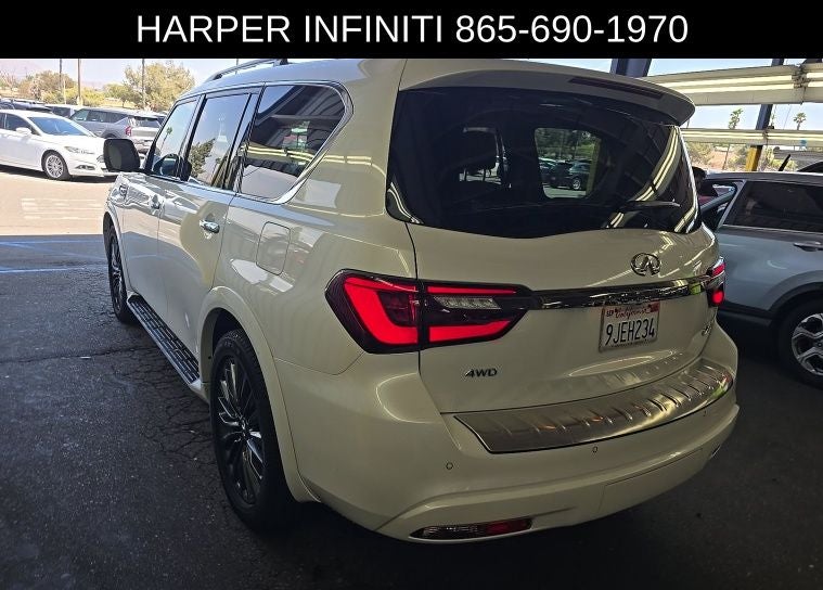 2023 INFINITI QX80 Premium Select