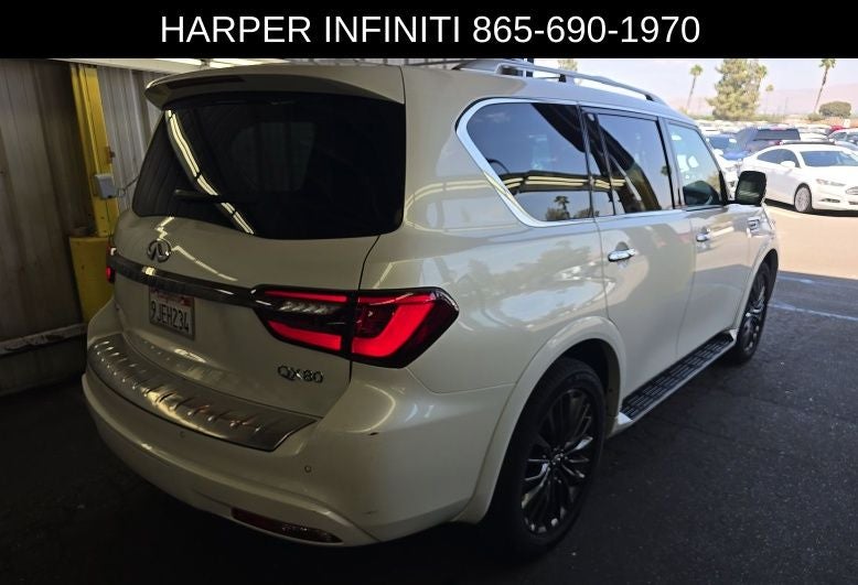 2023 INFINITI QX80 Premium Select