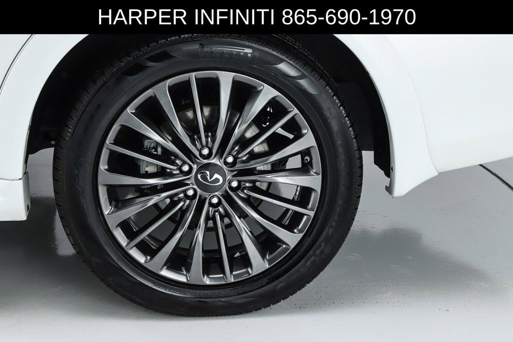 2023 INFINITI QX80 Premium Select