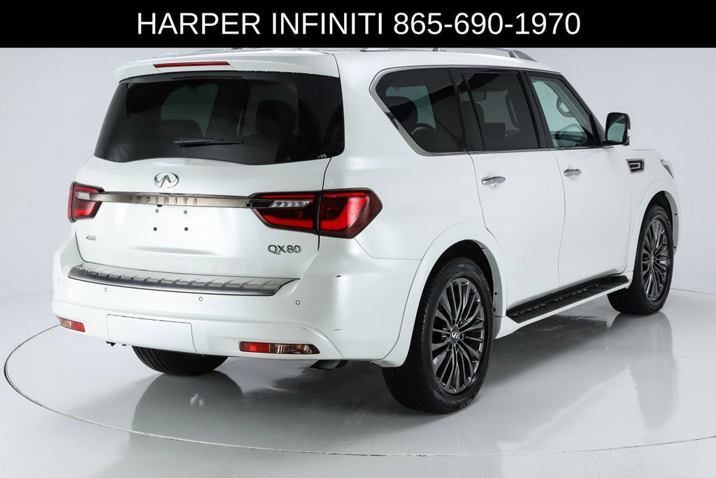 2023 INFINITI QX80 Premium Select