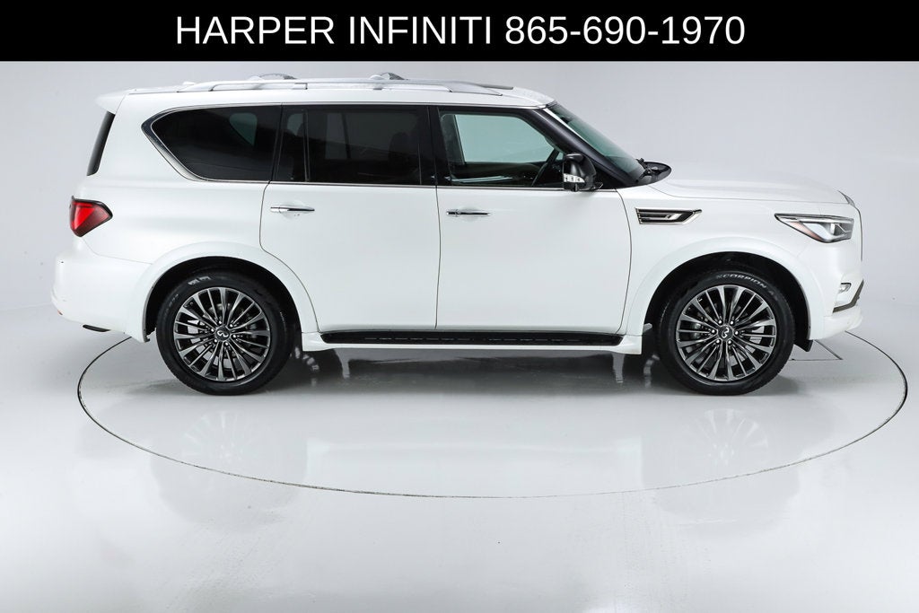 2023 INFINITI QX80 Premium Select