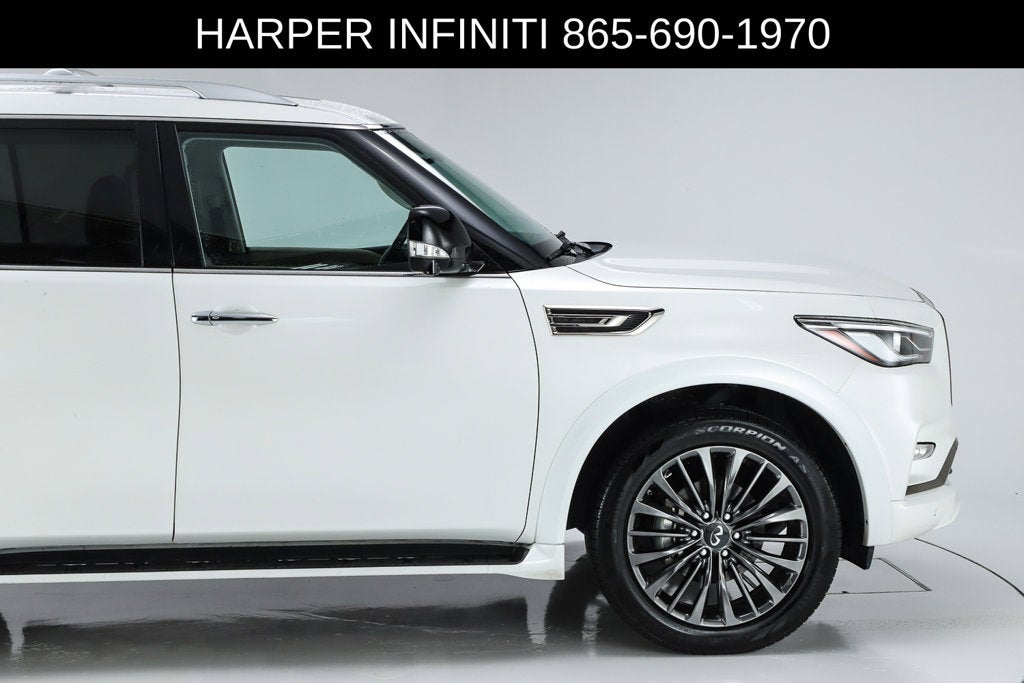 2023 INFINITI QX80 Premium Select