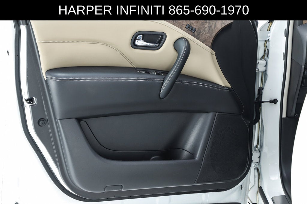 2023 INFINITI QX80 Premium Select