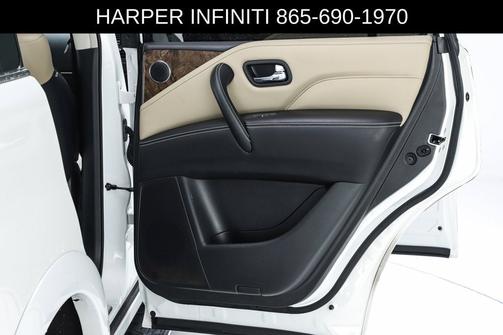 2023 INFINITI QX80 Premium Select