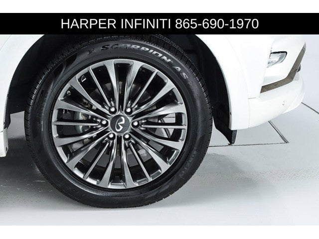 2023 INFINITI QX80 Premium Select