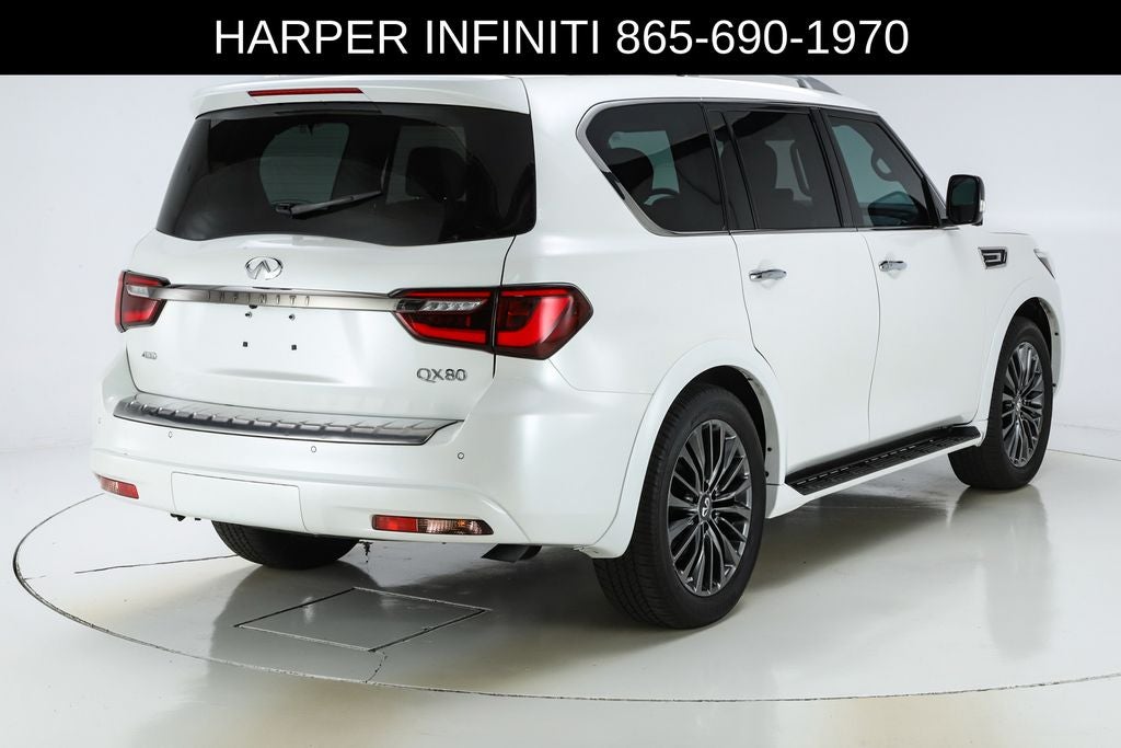2023 INFINITI QX80 Premium Select