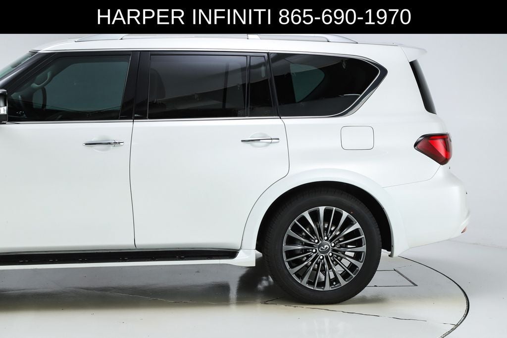2023 INFINITI QX80 Premium Select