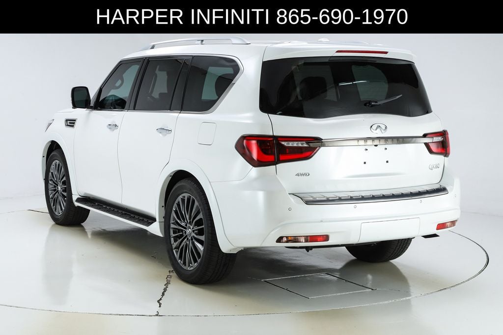 2023 INFINITI QX80 Premium Select