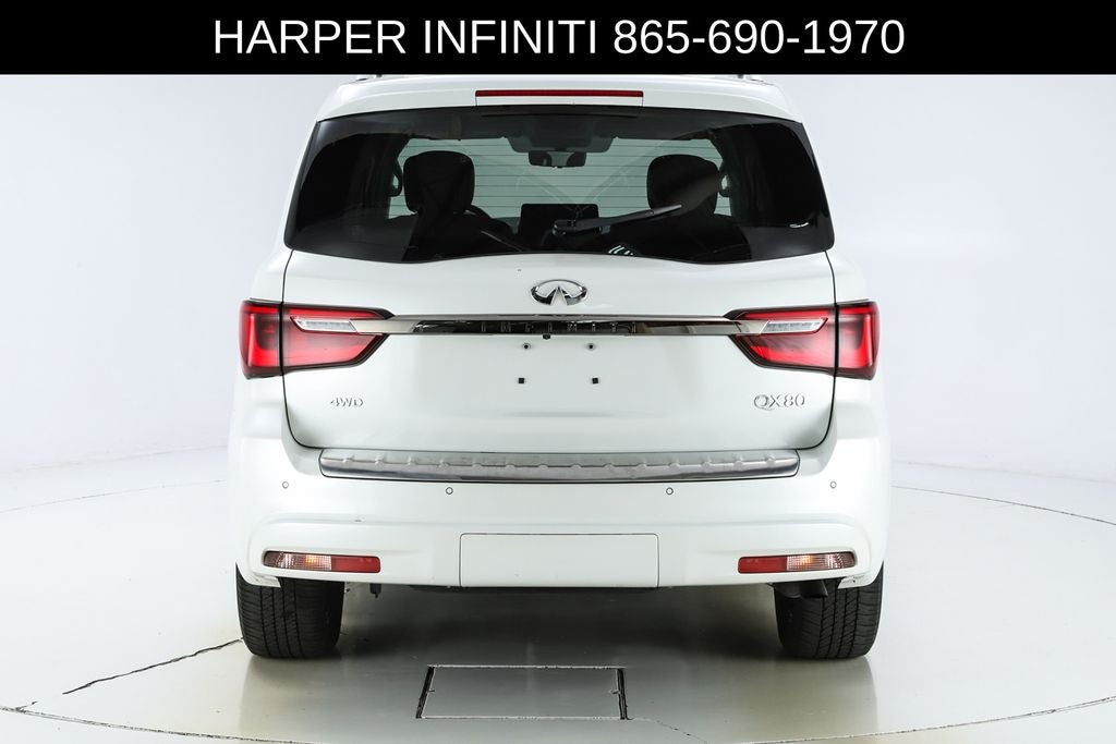 2023 INFINITI QX80 Premium Select