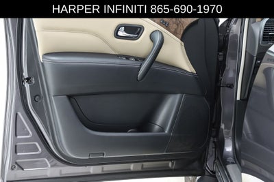 2023 INFINITI QX80 Premium Select