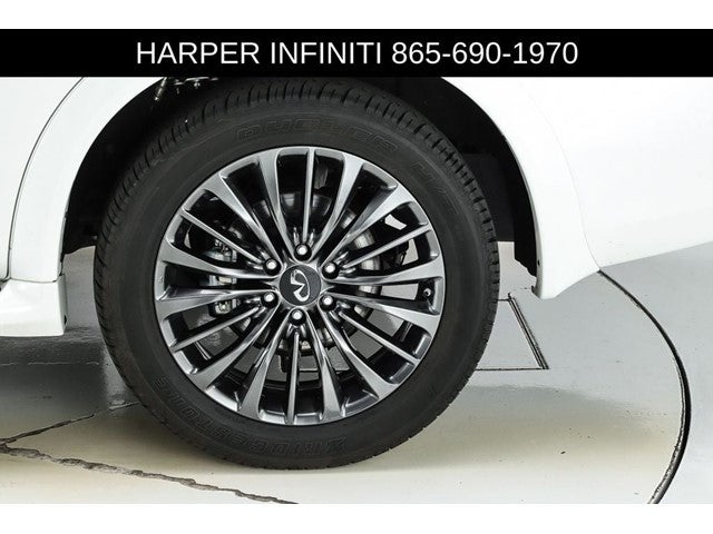 2024 INFINITI QX80 Sensory