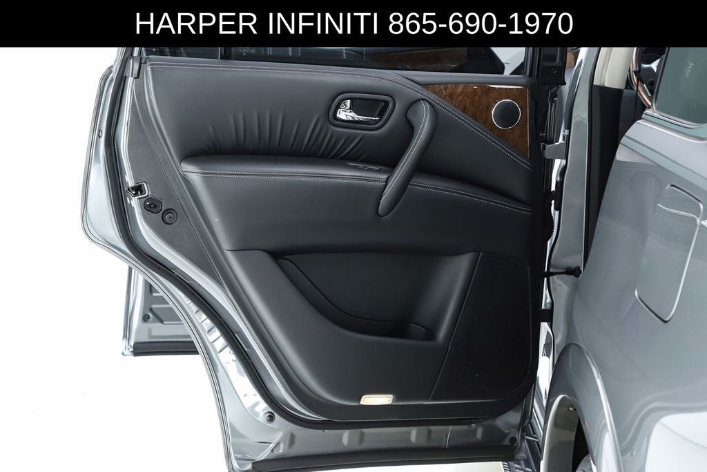 2017 INFINITI QX80 Base