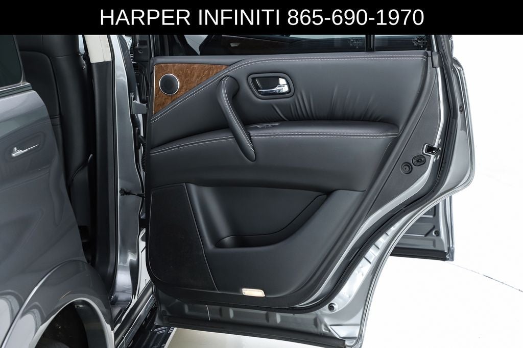 2017 INFINITI QX80 Base