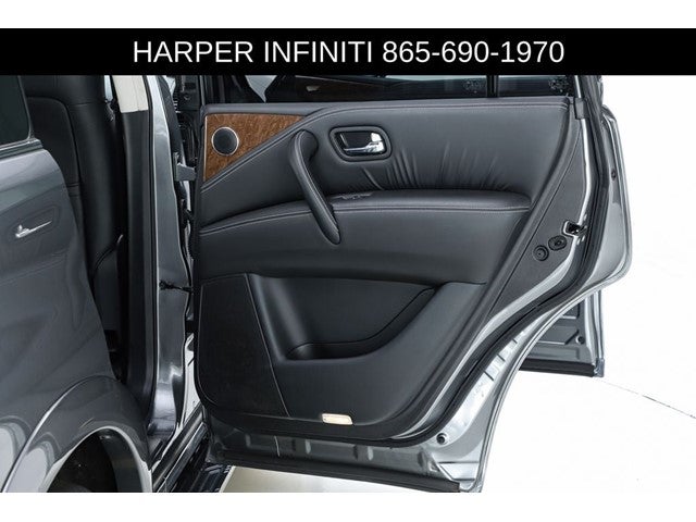 2017 INFINITI QX80 Base