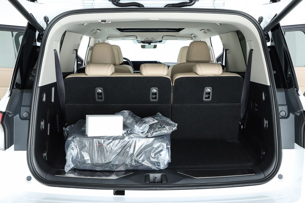 2026 INFINITI QX80 PURE