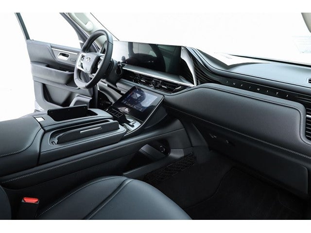 2026 INFINITI QX80 PURE