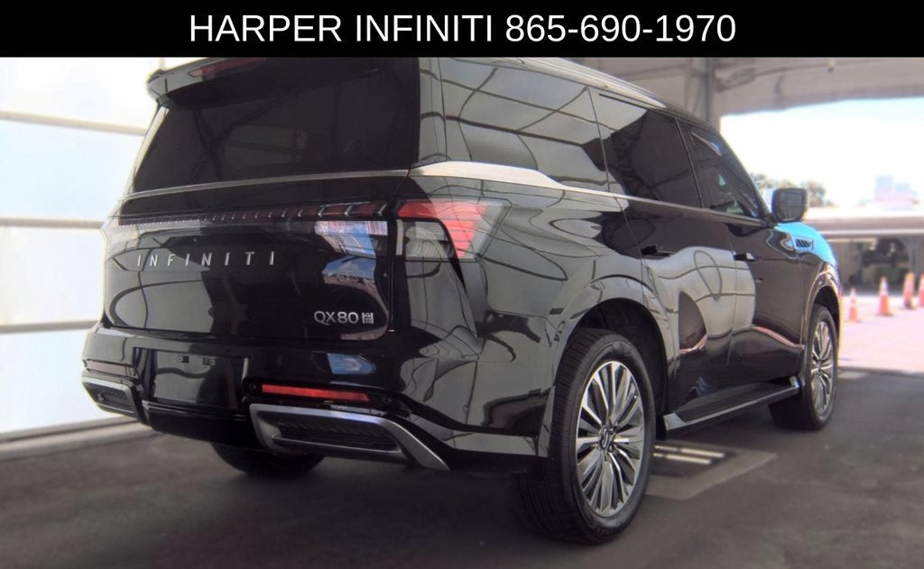 2025 INFINITI QX80 LUXE