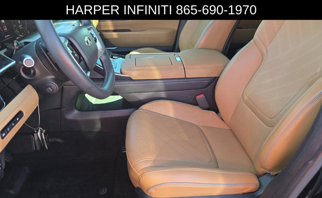 2025 INFINITI QX80 LUXE