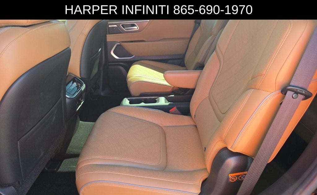 2025 INFINITI QX80 LUXE