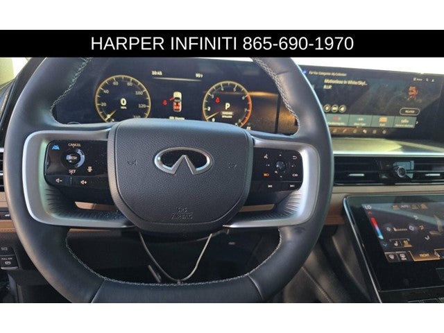 2025 INFINITI QX80 LUXE