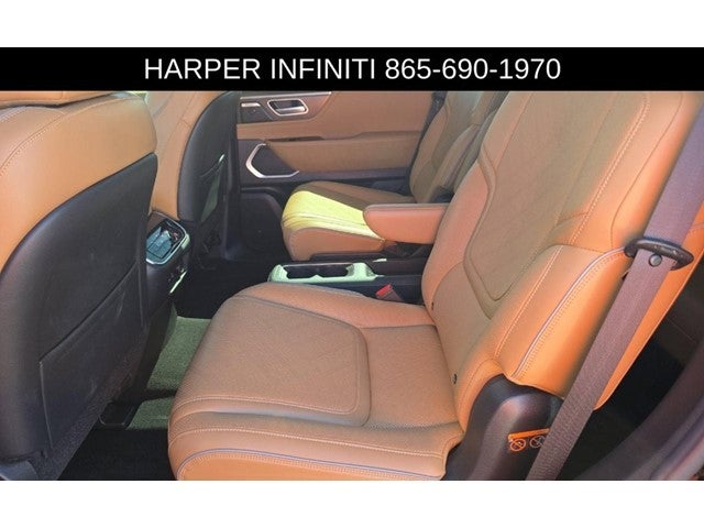 2025 INFINITI QX80 LUXE