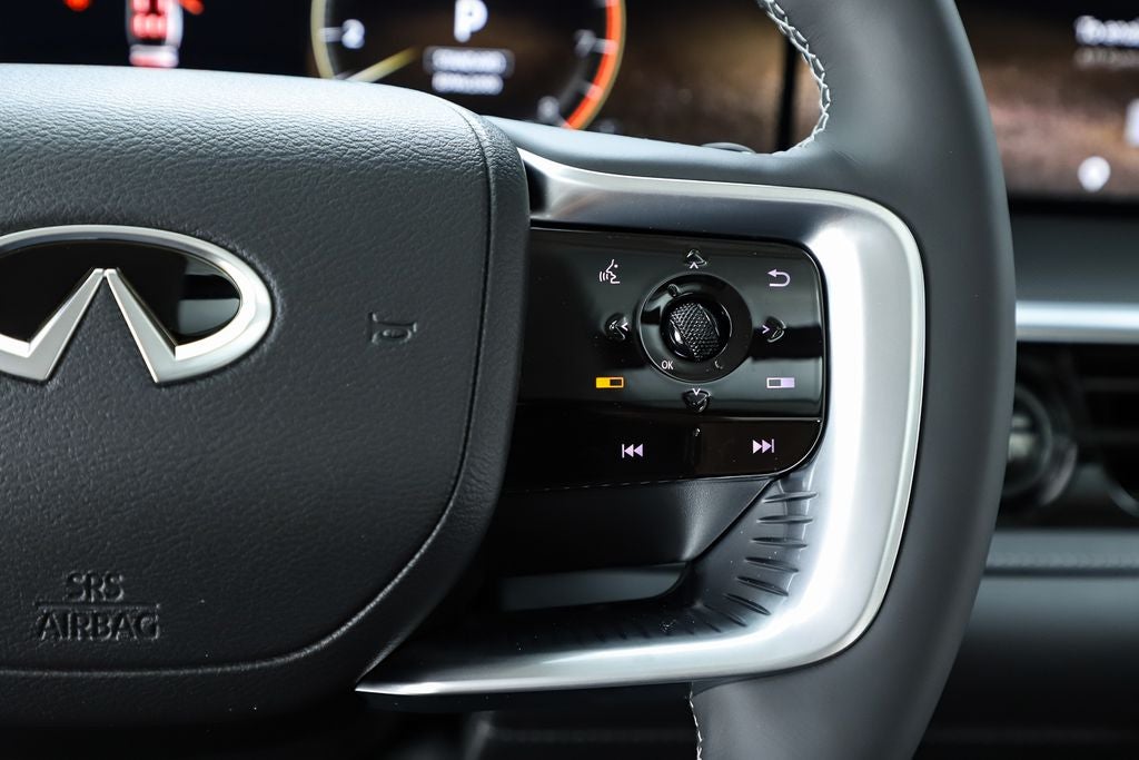 2026 INFINITI QX80 LUXE
