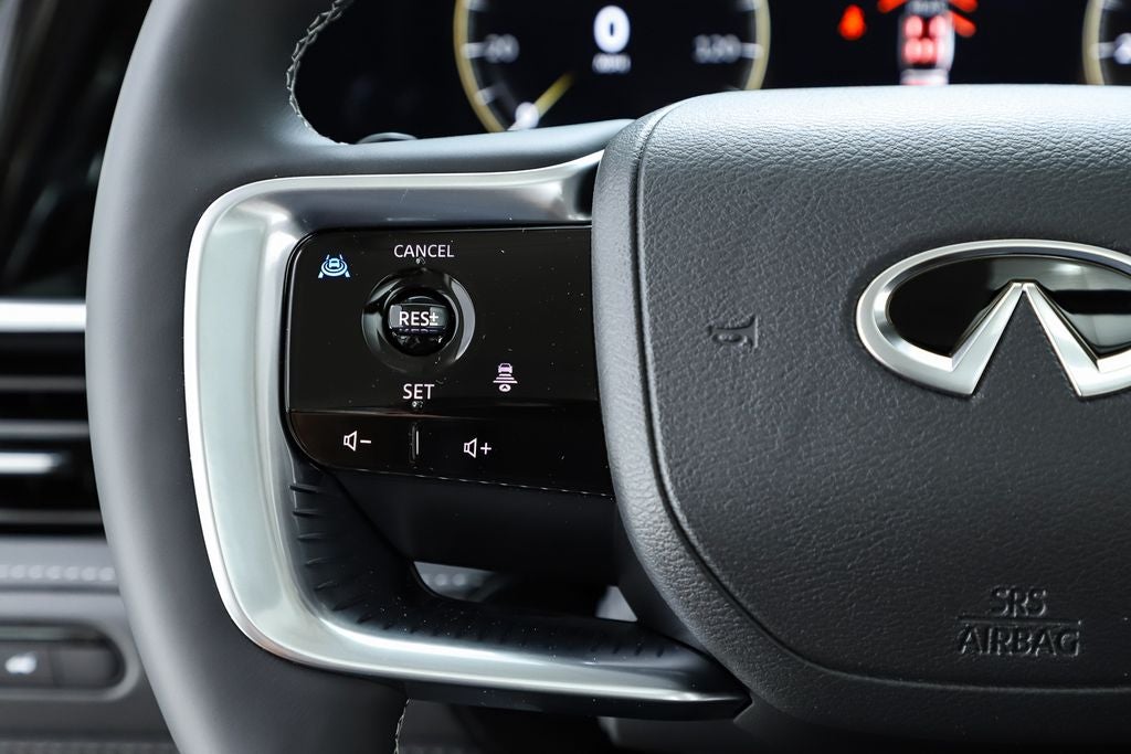 2026 INFINITI QX80 LUXE