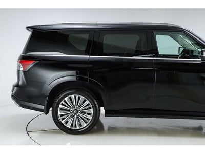 2026 INFINITI QX80 LUXE