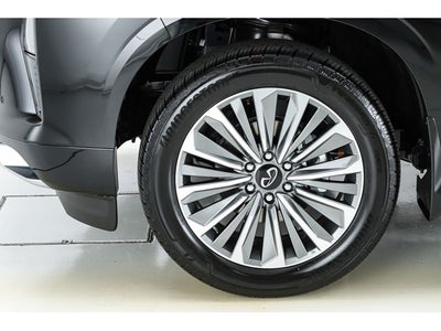 2026 INFINITI QX80 LUXE