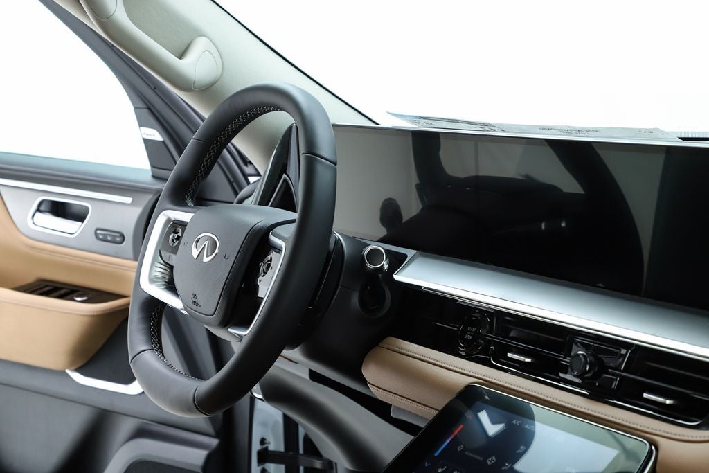 2026 INFINITI QX80 LUXE