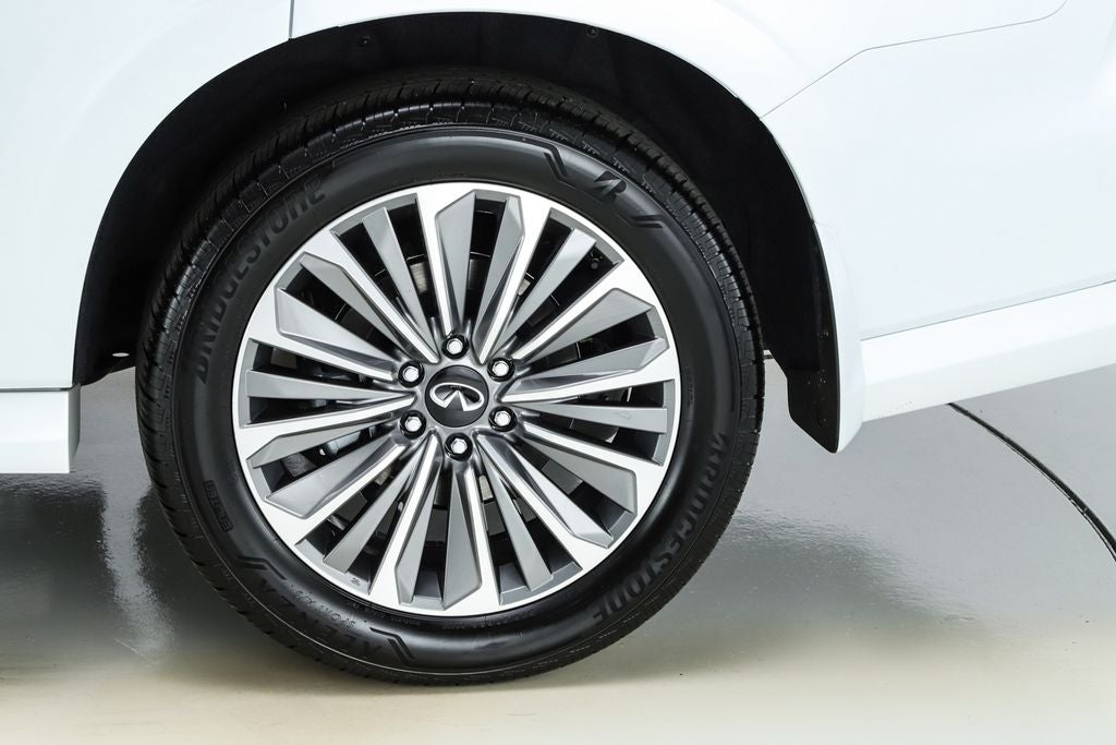 2026 INFINITI QX80 LUXE