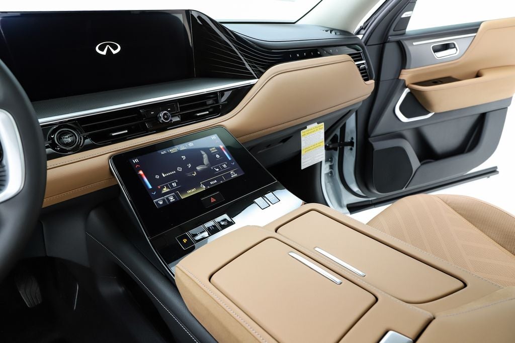 2026 INFINITI QX80 LUXE