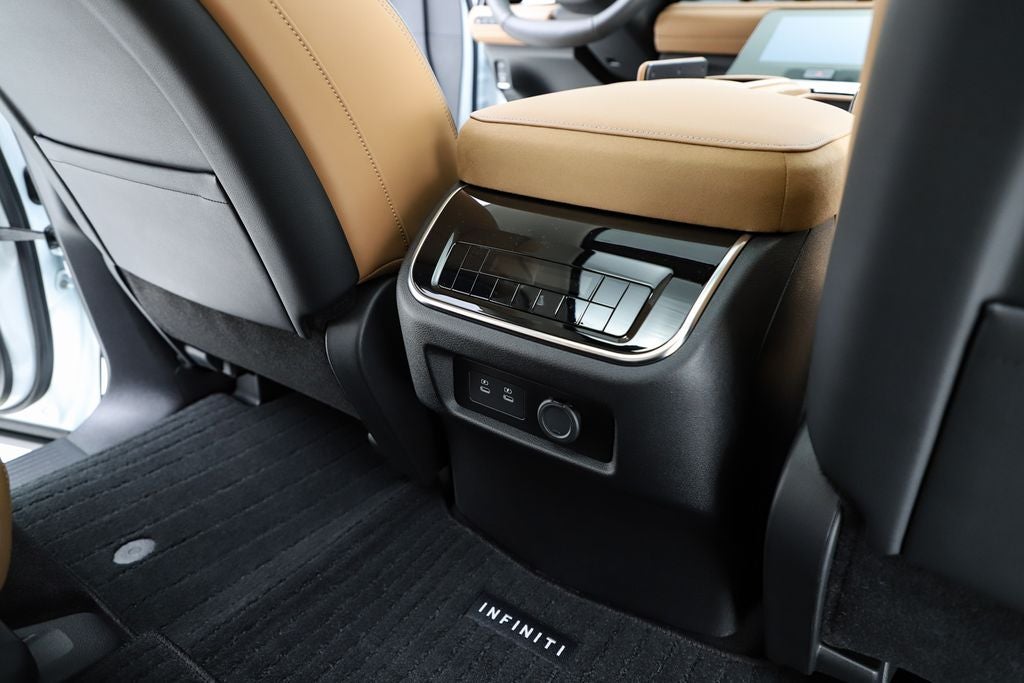 2026 INFINITI QX80 LUXE