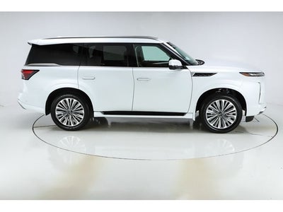 2026 INFINITI QX80 LUXE