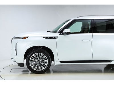 2026 INFINITI QX80 LUXE