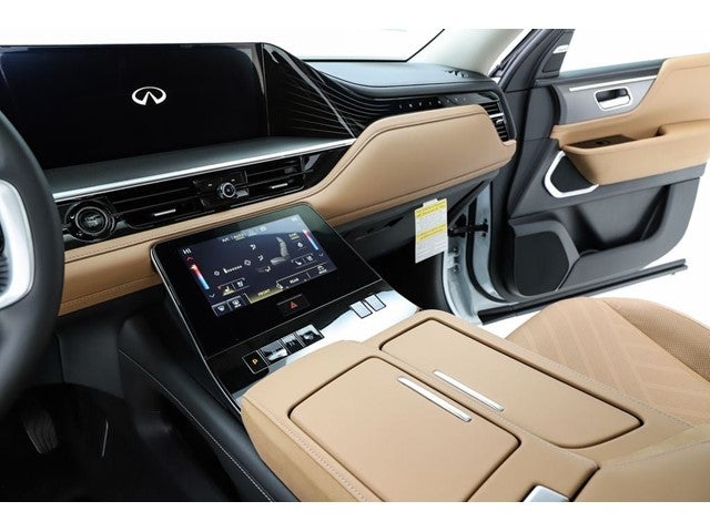 2026 INFINITI QX80 LUXE