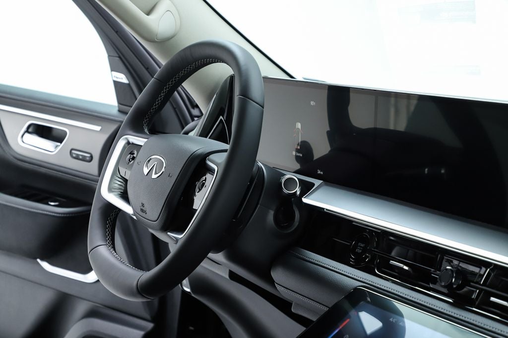 2027 INFINITI QX80 LUXE