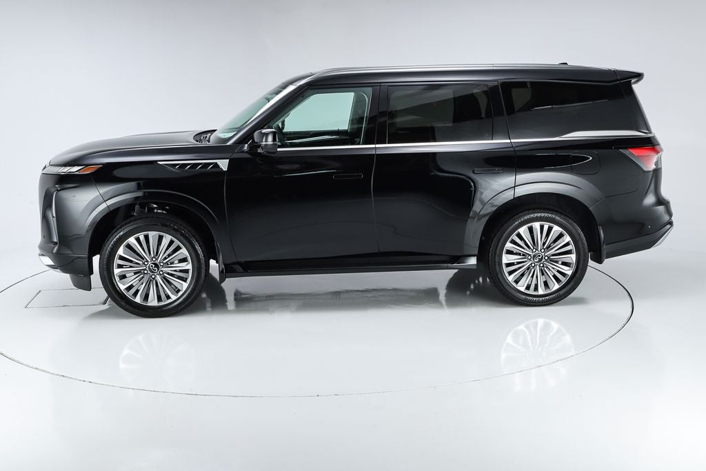 2027 INFINITI QX80 LUXE