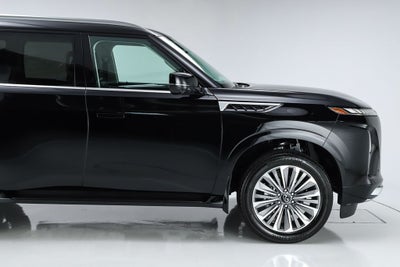2027 INFINITI QX80 LUXE