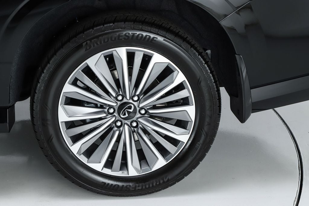 2027 INFINITI QX80 LUXE