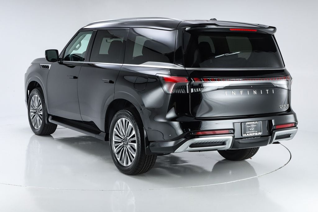 2027 INFINITI QX80 LUXE